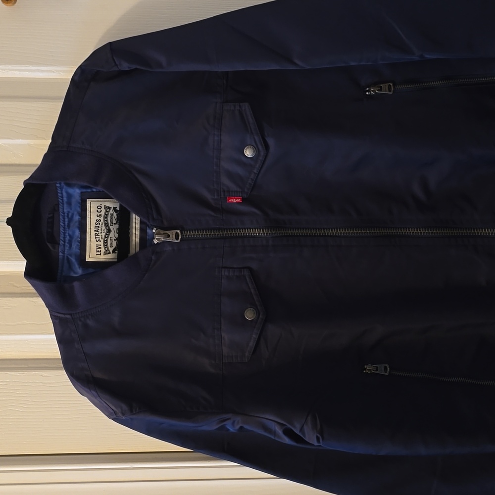 LEVIS BRAND MEN'S NAVY BLUE NYLON FRONT ZIPPERED JACKET SIZE XL